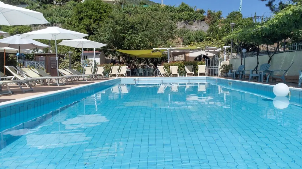 La Casa Del Gallo Pietra Ligure 0*,